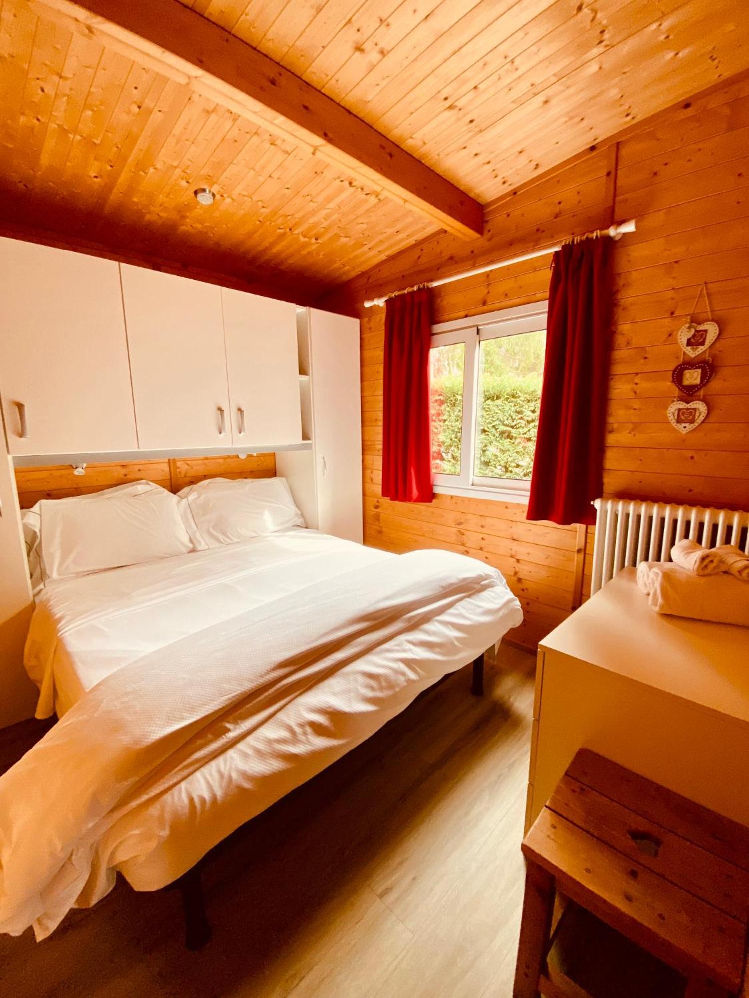 Bijoux Des Alpes - Mont Blanc Village Holiday park La Salle